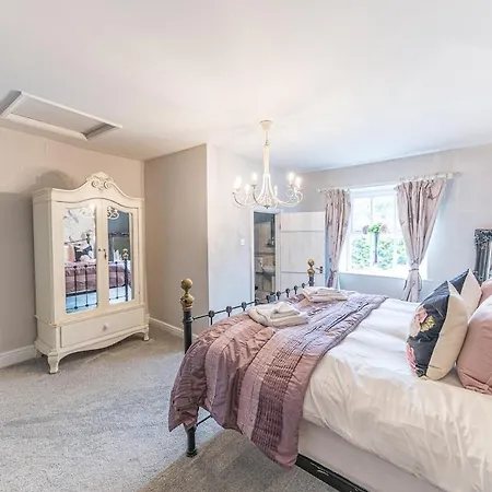 Lakedistrict House Hottub Sauna & Swimspa Sleeps 12 Nyaraló Kendal