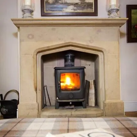 Lakedistrict House Hottub Sauna & Swimspa Sleeps 12 Kendal