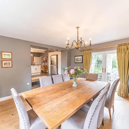 Lakedistrict House Hottub Sauna & Swimspa Sleeps 12 Kendal