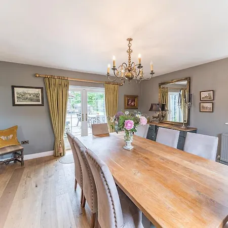 Nyaraló Lakedistrict House Hottub Sauna & Swimspa Sleeps 12