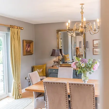 Lakedistrict House Hottub Sauna & Swimspa Sleeps 12 * Kendal