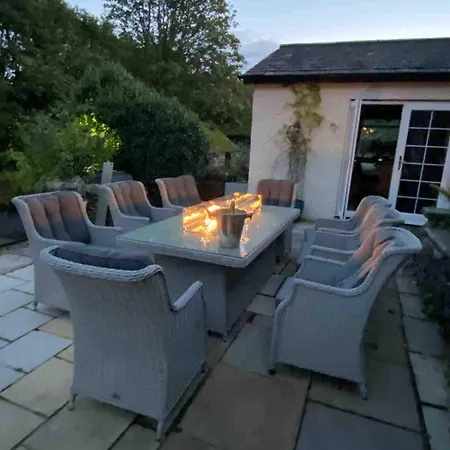 Lakedistrict House Hottub Sauna & Swimspa Sleeps 12 Nyaraló Kendal