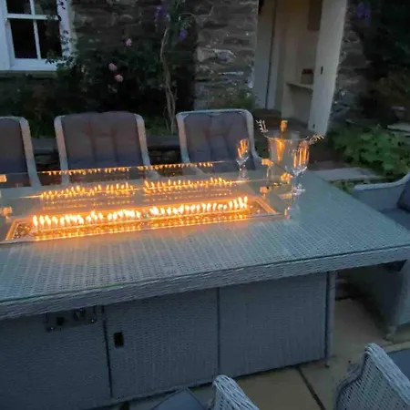 Nyaraló Lakedistrict House Hottub Sauna & Swimspa Sleeps 12 *