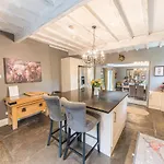 Lakedistrict House Hottub Sauna & Swimspa Sleeps 12 * 肯德尔