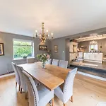 Prázdninový dům Lakedistrict House Hottub Sauna & Swimspa Sleeps 12 Kendal