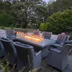 Lakedistrict House Hottub Sauna & Swimspa Sleeps 12 度假居