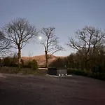 Prázdninový dům Lakedistrict House Hottub Sauna & Swimspa Sleeps 12 Kendal