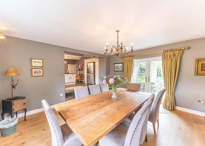 Lakedistrict House Hottub Sauna & Swimspa Sleeps 12 كندال