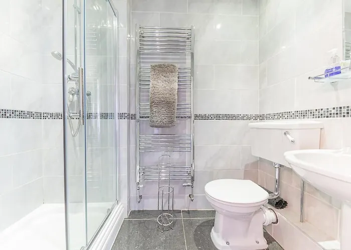 Lakedistrict House Hottub Sauna & Swimspa Sleeps 12 * كندال