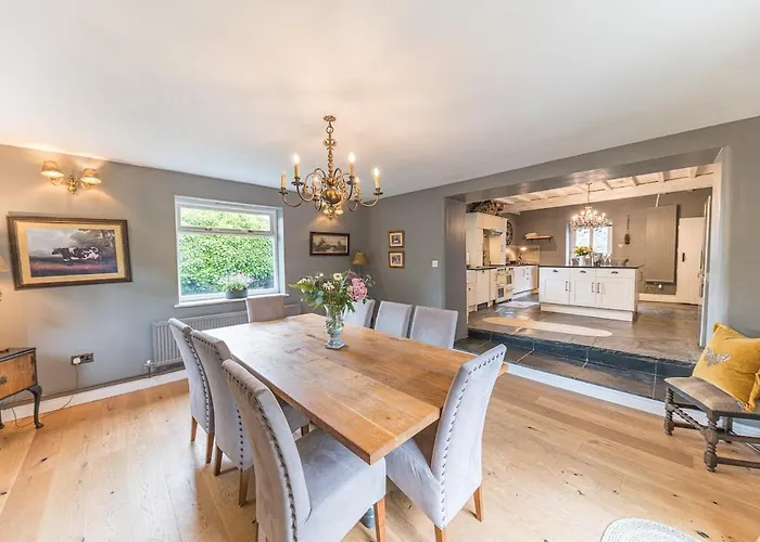 بيت للعطل Lakedistrict House Hottub Sauna & Swimspa Sleeps 12 كندال