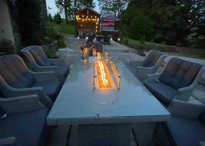 بيت للعطل Lakedistrict House Hottub Sauna & Swimspa Sleeps 12