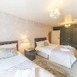 Lakedistrict House Hottub Sauna & Swimspa Sleeps 12 * كندال