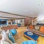 Lakedistrict House Hottub Sauna & Swimspa Sleeps 12 كندال