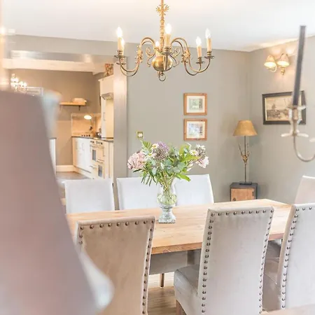 Lakedistrict House Hottub Sauna & Swimspa Sleeps 12 Dom wakacyjny *