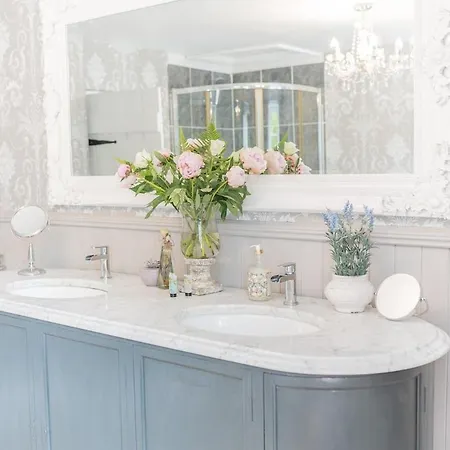 Lakedistrict House Hottub Sauna & Swimspa Sleeps 12 *