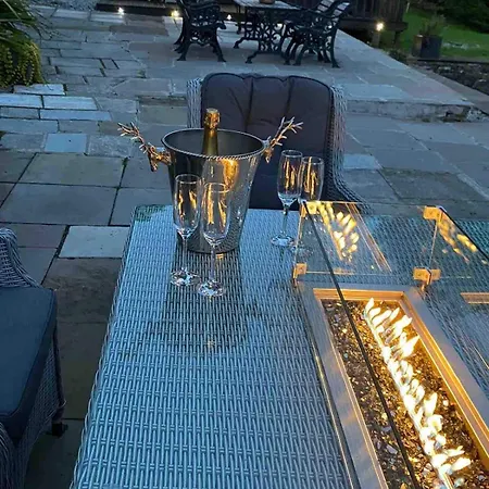 Lakedistrict House Hottub Sauna & Swimspa Sleeps 12 Kendal